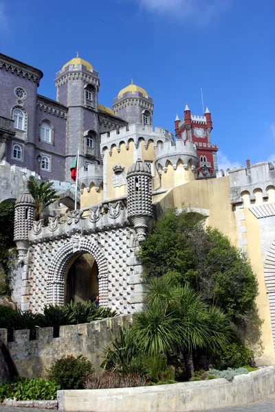Blick auf eine Rückversicherungsburg in Sintra — Stockfoto