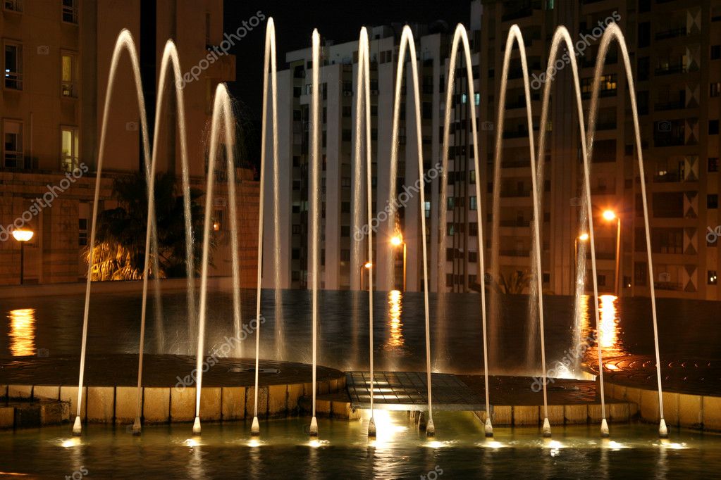 prachtige verlichte fontein nachts — Stockfoto © fnalphotos #12051119 prachtige verlichte fontein nachts — Stockfoto © fnalphotos #12051119