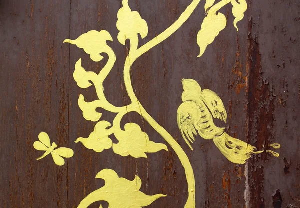 Pintura a ouro sobre textura de madeira — Fotografia de Stock