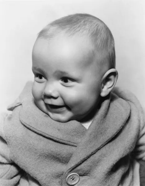 Portret van een lachende baby — Stockfoto