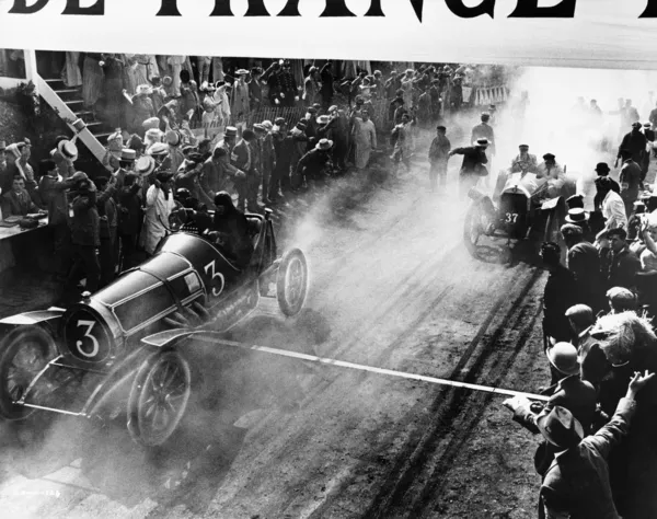 Finalizar línea en la carrera de automóviles — Foto de Stock