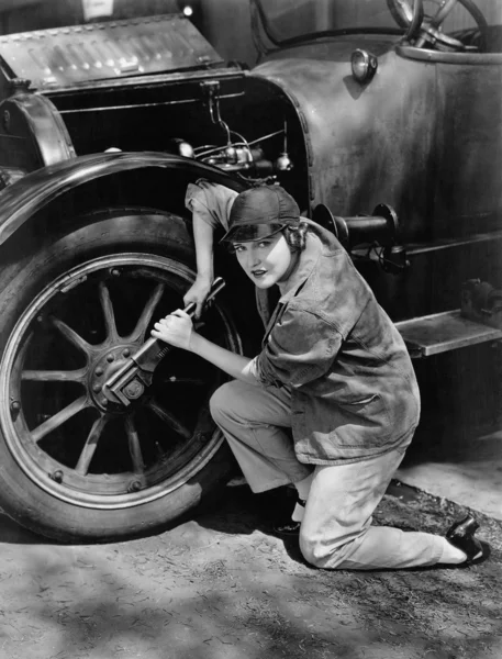 Retrato de trabalho mecânico feminino — Fotografia de Stock