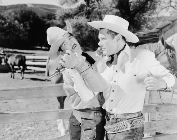 Twee cowboys vechten met elkaar — Stockfoto