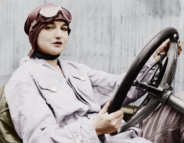 Retrato de motorista feminino — Fotografia de Stock