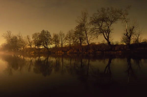 Nehir gece — Stok fotoğraf
