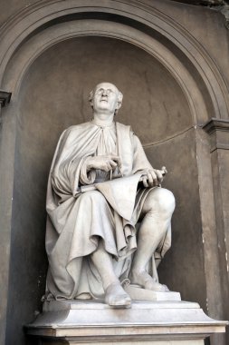 Statue of Filippo Brunelleschi by Luigi Pampaloni. clipart