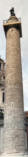 Колонна Траяна в Риме, Италия — стоковое фото
