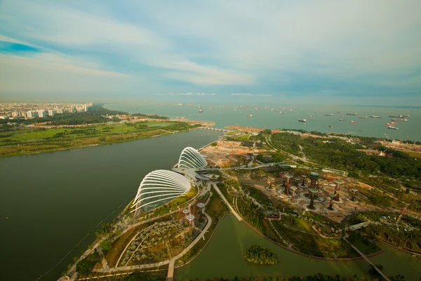 Vue sur la rivière Hongbao depuis le toit Marina Bay Hotel, Singapour . — Photo