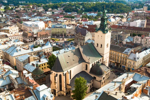 Vista dall'alto della Cattedrale di Leopoli, Ucraina . — Foto Stock